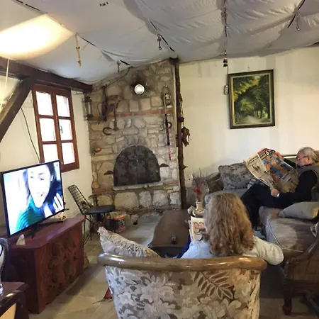 Homestay Radon Termal